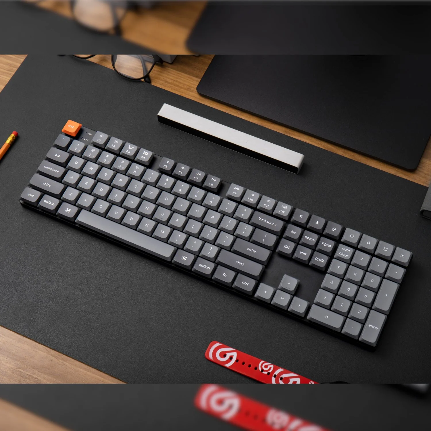 Keychron K5 Max QMK/VIA Full-sized Wireless Custom Mechanical Keyboard | BROWN Switches - Image 3