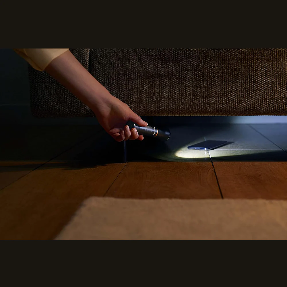 Philips LED Torch SFL7000T/10 with 3 AAA Batteries, 400 Lumen - Image 5