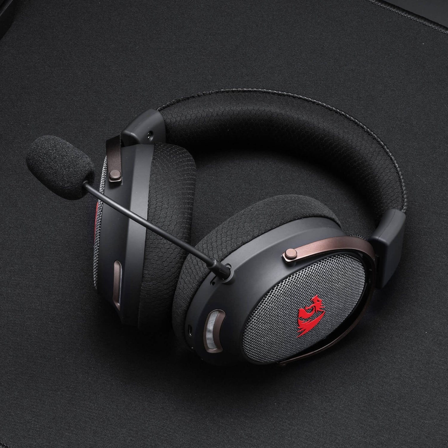 Redragon Arrow Pro H858 Wireless Gaming Headset (Bluetooth + 2.4GHz) - Image 4