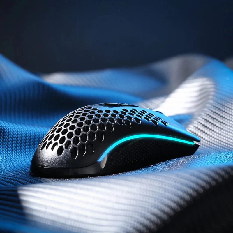 REDRAGON STORM 12400DPI 7 Buttons|Ergonomic Design|P3327 Optical Sensor|Lightweight Body|RGB Backlit gaming Mouse - Black - Image 5
