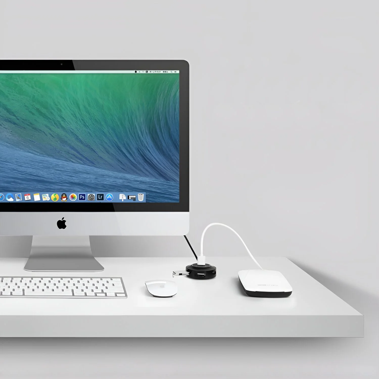 UGREEN 4-IN 1 USB 2.0 Hub (20777) - Black - Image 3